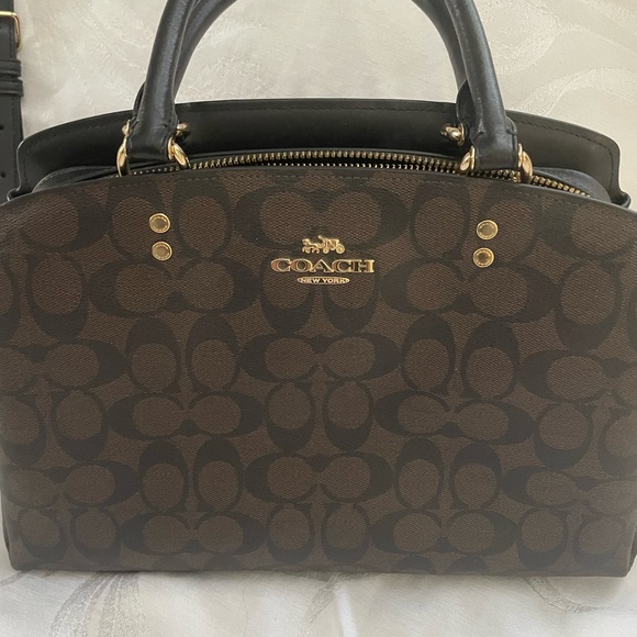 Coach new never used - Picture 1 of 7